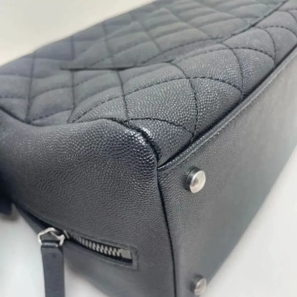 CHANEL brand color